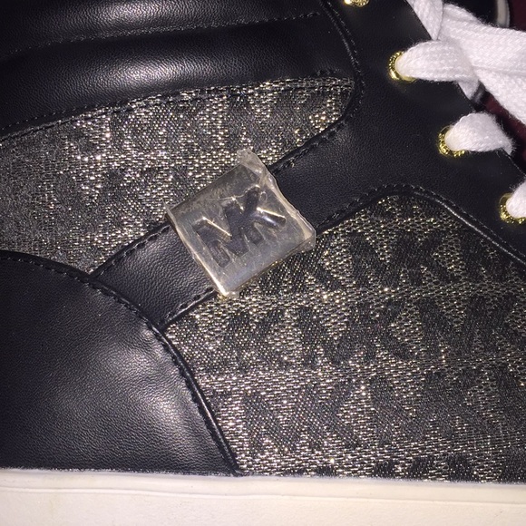 Michael kors shoes - Picture 3 of 4